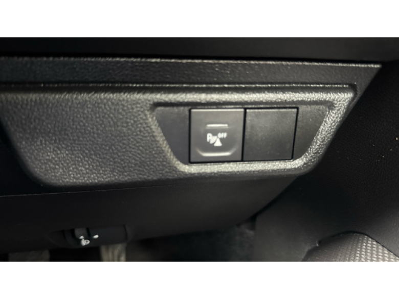 Dacia Jogger 1.0 TCe Essential 5dr Petrol Estate